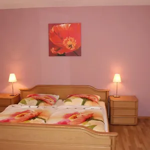 Apartment Zu Den Weinbergen, Donnersdorf